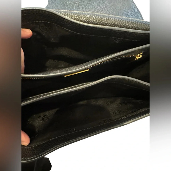 Tory Burch Medium Pebbled Britten Shoulder Flap Chain Bag - Picture 3 of 9